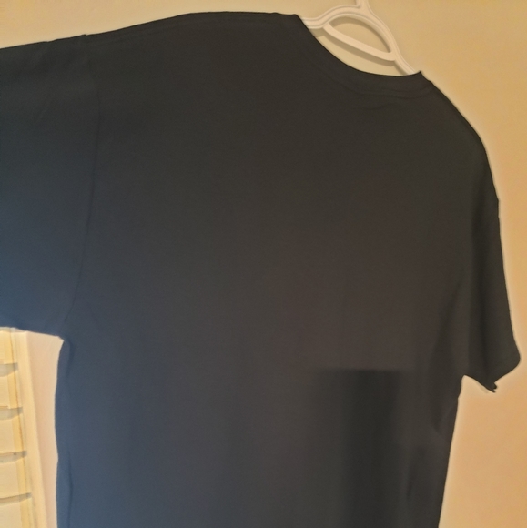 shirt 👕 - Picture 2 of 7